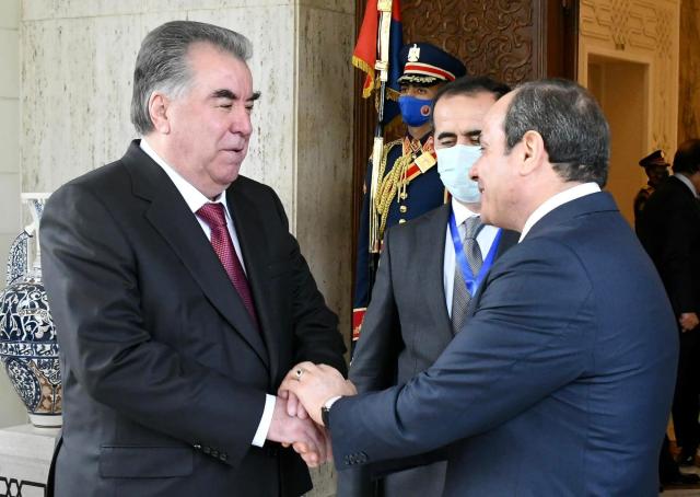 جانب من لقاء الرئيس السيسى ورئيس طاجيكستان