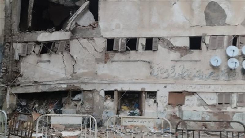 انهيار أجزاء من مبنى مدرسة بمنطقة الجمرك