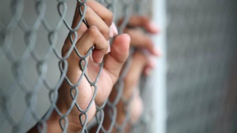 الجنايات تقضي بالمشدد 5 سنوات لــ4 متهمين لشروعهم في قتل عامل بالقليوبية