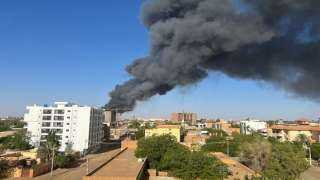 مأساة في السودان: 13 قتيلًا و34 جريحًا في هجمات جوية ومدفعية بالخرطوم وأم درمان