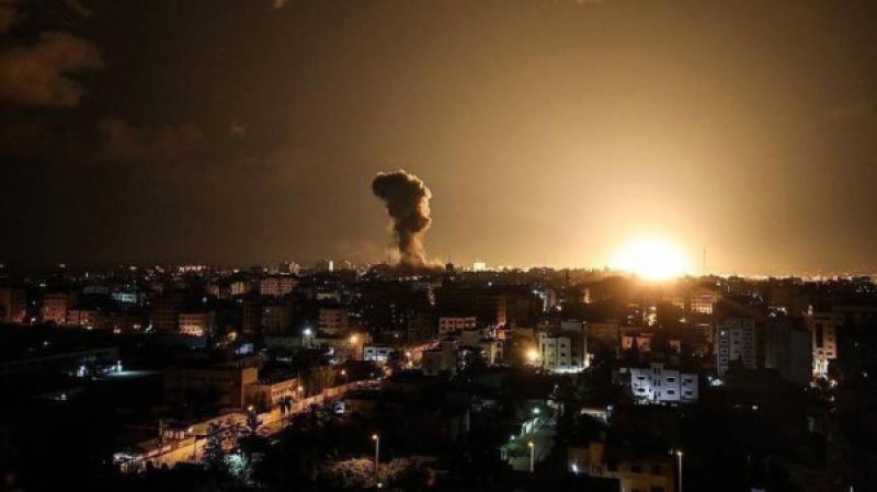 القصف علي غزة
