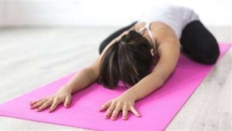 كيف تساعد ممارسة اليوجا قبل النوم على خسارة الوزن؟