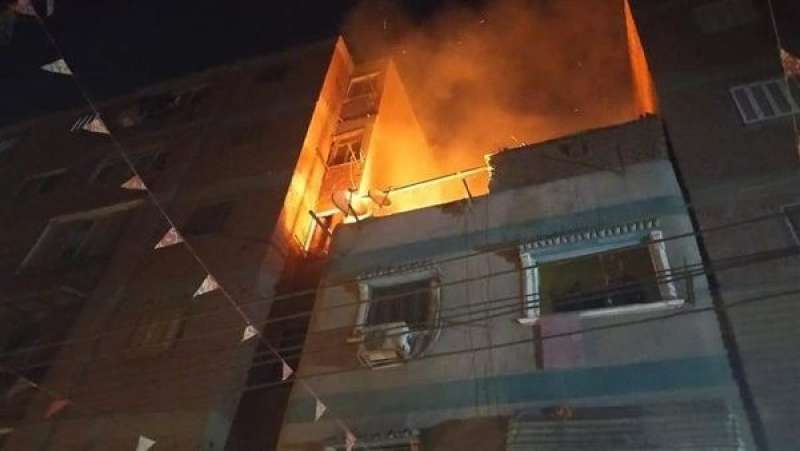 عامل يشعل النيران بمنزل أهله في سوهاج