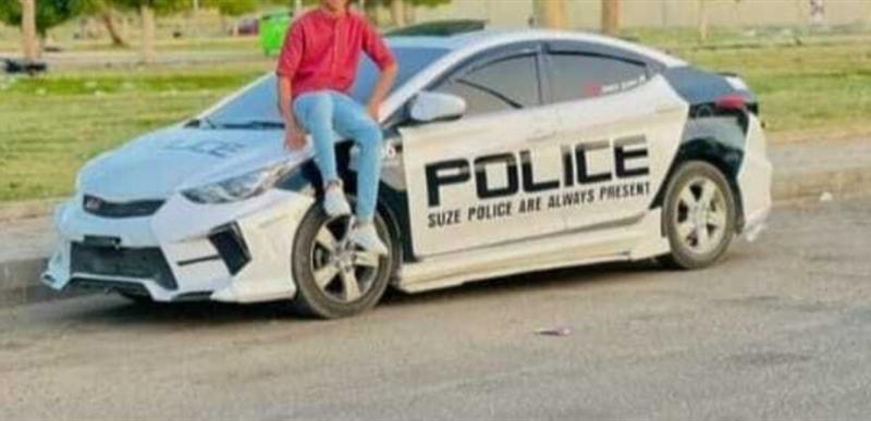 سيارة شرطة مزيفة