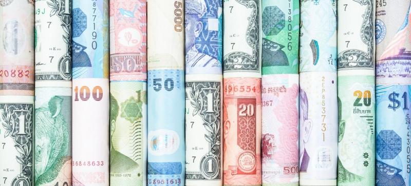أسعار العملات بالسوق السوداء والبنوك بعد تعويم الجنيه في بداية التعاملات يوم الخميس 7 مارس 2024
