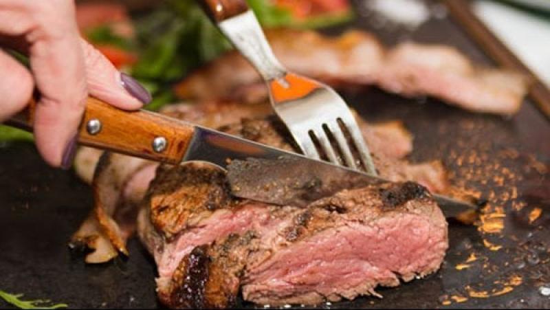 لماذا يجب الحرص على تناول قطعة واحدة من اللحم دائما؟