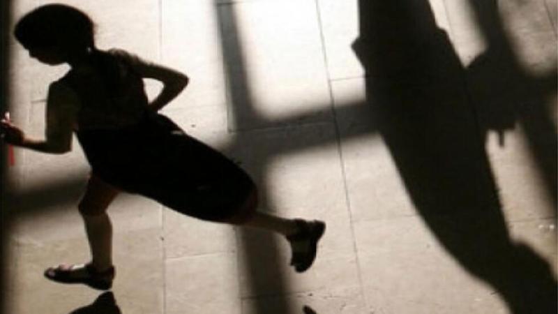 بلاغ بجريمة في نهار رمضان: ام تتهم زوجها بأغتصاب الابنة في أطفيح  بالجيزة