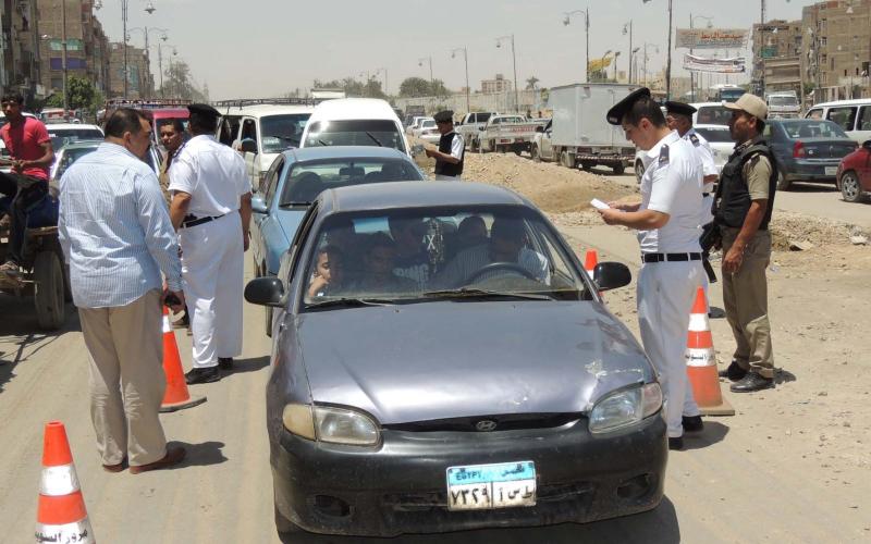 جهود مكثفة للإدارة العامة للمرور لتحقيق الانضباط المروري في القاهرة والجيزة