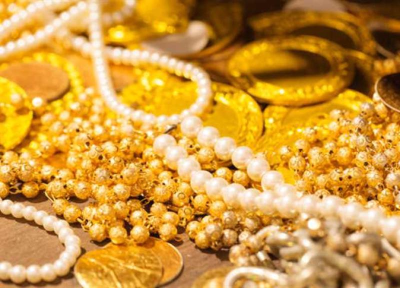 أستقرار أسعار الذهب اليوم   الإثنين 25 مارس 2024  في الصاغة وعيار 21 ب 3000 جنية