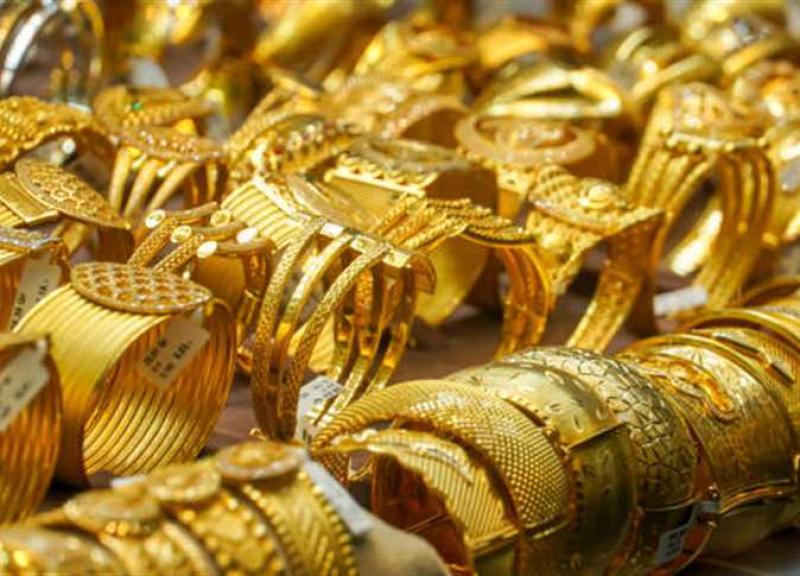 انخفاض أسعار الذهب في مصر يلقي الضوء على استقرار السوق والتوقعات المستقبلية