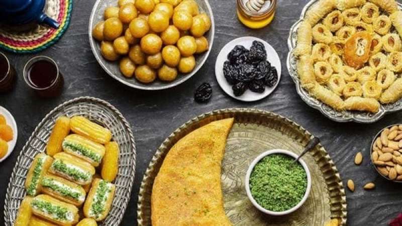 معهد التغذية يوضح الكميات المناسبة لتناول الحلويات في شهر رمضان