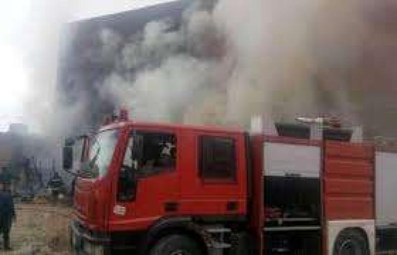 الحماية المدنية تسيطر على حريق داخل مخزن أوراق في مدينة نصر