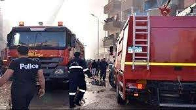 الحماية المدنية تسيطر على حريق نشب في مصنع بـ 6 أكتوبر