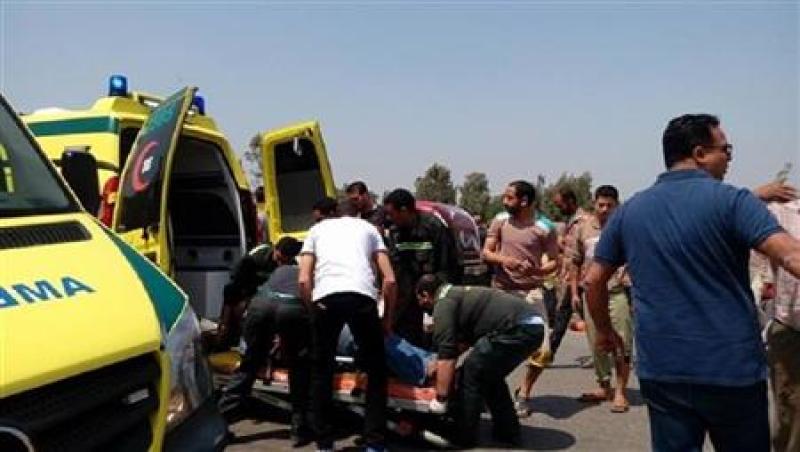 إصابة 5 سائحين في حادث انقلاب سيارة بـ أسوان