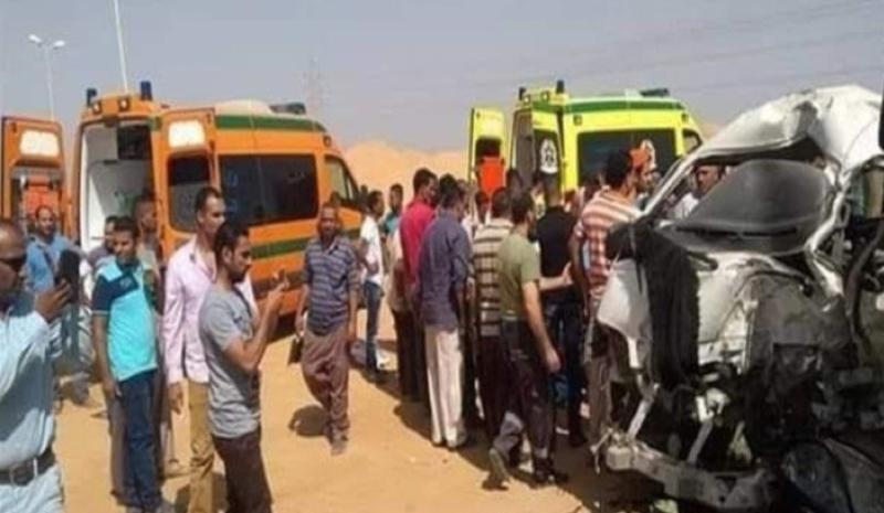 أصابة 21 شخصًا  في إنقلاب  أتوبيس على طريق السويس الصحراوي