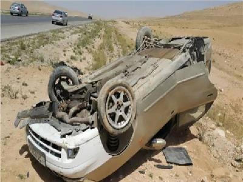 إصابة شخصين فى حادث انقلاب سيارة ملاكى بطريق أبوسمبل أسوان