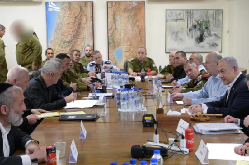 خلاف بين قادة أسرائيل واتهامات لنتنياهو بتمديد امد التفاوض للسيطرة