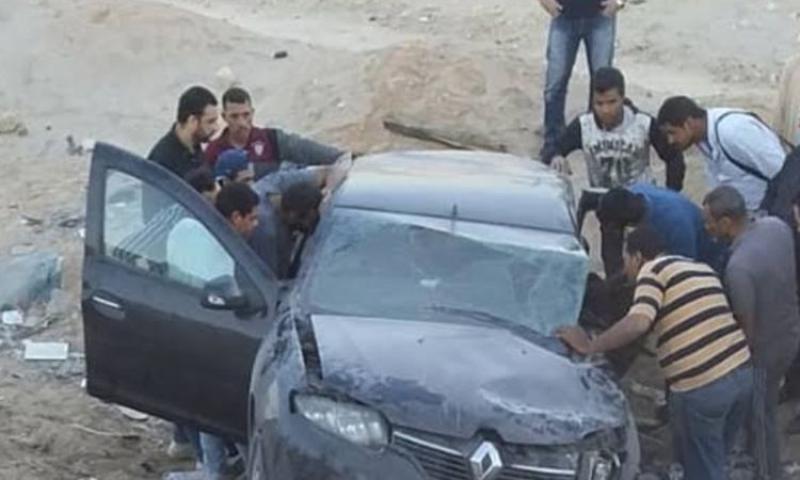 إصابة 4 أشخاص إثر انقلاب سيارة ملاكي بطريق أسيوط الغربي بالفيوم