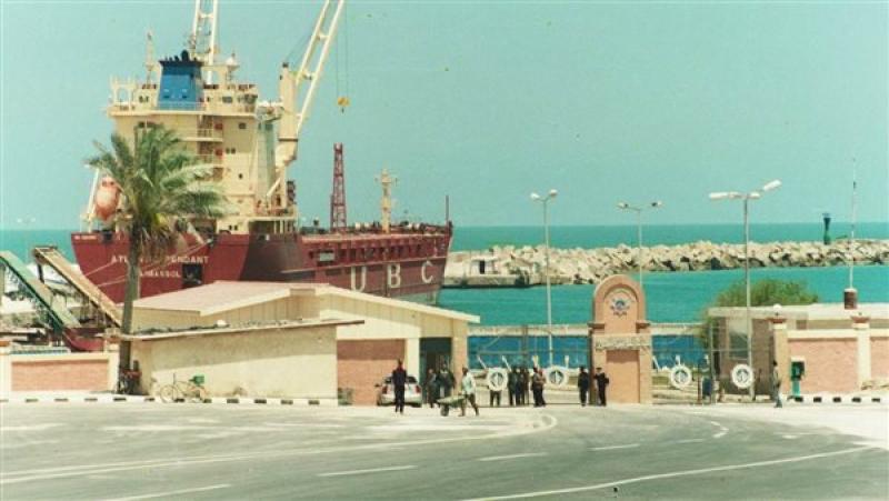 كلاكيت تانى مرة .. إعادة فتح ميناء العريش البحري بعد تحسن الأحوال الجوية