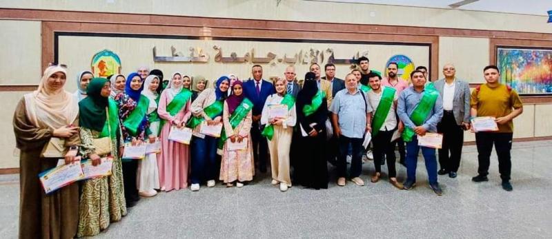 المصرى يكرم الطلاب الفائزين بمسابقة القرآن الكريم بآداب طنطا