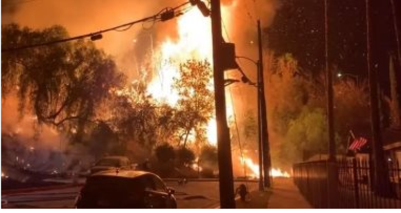 الحماية المدنية بسوهاج تسيطر على حريق شب بحوشين دون إصابات