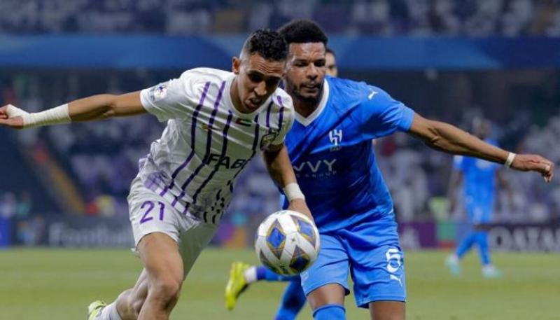 العين والهلال في مباراة