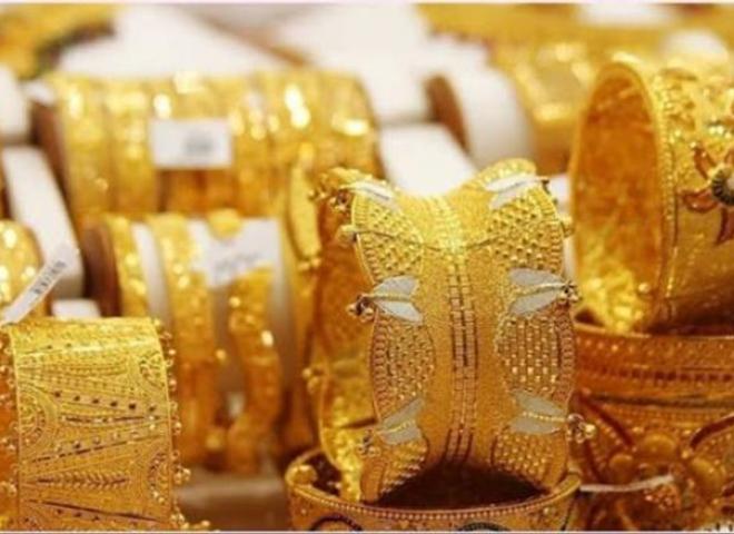 أسعار الذهب في مصر ترتفع رغم تراجع المعدن عالميًا: التوقعات والواقع في 2025