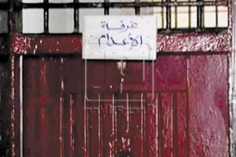 قصة  : وفاة متهم قبل النطق بحكم اعدامة في جريمة قتل والدته