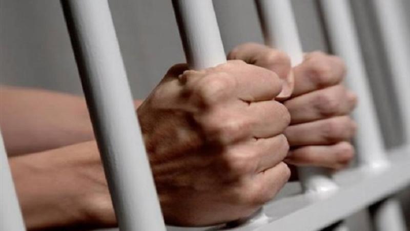 بسبب خلافات الجيرة ..تجديد حبس المتهم بقتل جاره في أوسيم