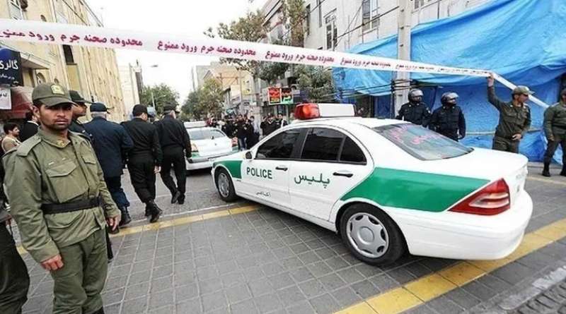 مأساة تهز إيران.. رجل يقتل 6 من أفراد عائلته بـ”كلاشينكوف” ثم ينتحر في كرمانشاه