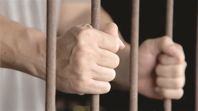 بسبب خلاف سابق.. حبس عاطل متهم بالشروع في قتل فكهاني بالشرقية