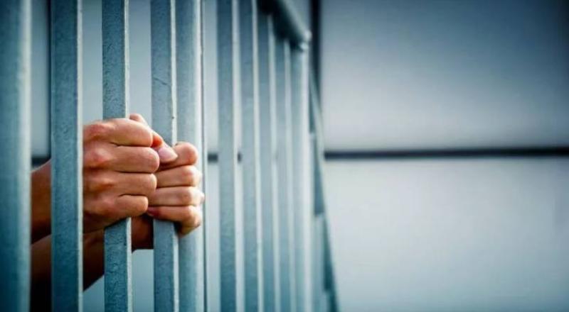 المشدد 5 سنوات وغرامة 100 ألف لعامل بتهمة الاتجار في الحشيش بالبدرشين