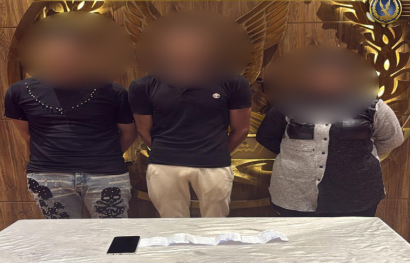 من لقاء عاطفي إلى جريمة ابتزاز.. تفاصيل سقوط عصابة إيصالات الأمانة في النزهة