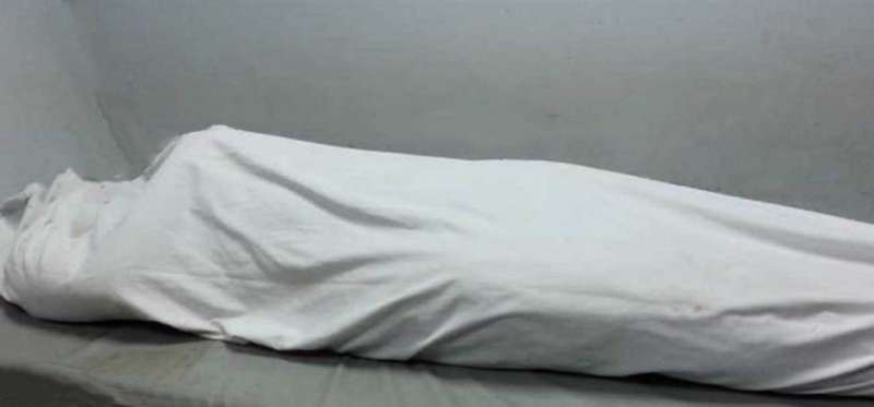 ضبطها في حضن عشيقها.. مزارع يقتل زوجته في غرفة نومهما