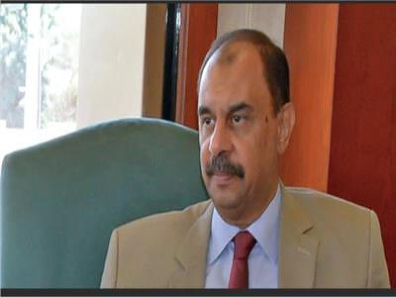 محافظ سوهاج يوضح حقيقة ترقية سائق إلى نائبأ لرئيس مركز ومدينة