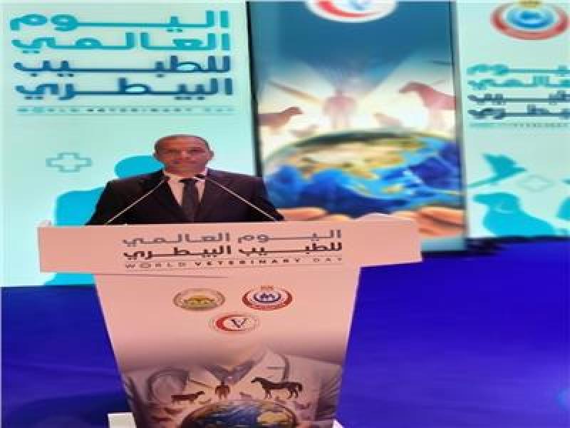 الدكتور أحمد حمدي الطبيب المثالي في اليوم العالمي للطبيب البيطري