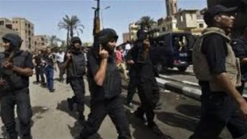 مباحث مركز جرجا ”مداهمة أمنية تسفر  عن مقتل 2 من العناصر الخطرة خلال مداهمة أمنية لإحدى البؤر الإجرامية