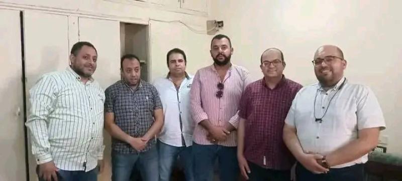 ضبط منتحل صفة طبيب حاصل على  ” الإعدادية” يدير مركزاً لعلاج الأورام بالطب البديل داخل منزله بسوهاج