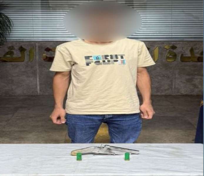 القبض على بلطجي فرض إتاوات على ملاك شقق تحت التشطيب بالتجمع الأول مستخدمًا سلاح ناري