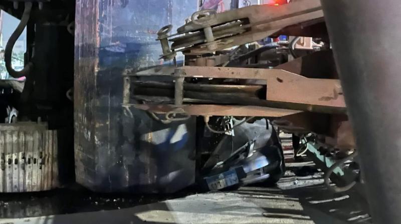 مأساة على طريق الأوتوستراد.. مصرع أم وابنتها في حادث مروّع أمام شق الثعبان بطرة