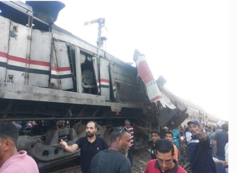 حادث تصادم قطارين في محافظة الشرقية يتسبب في وفيات وإصابات بالعشرات  !!
