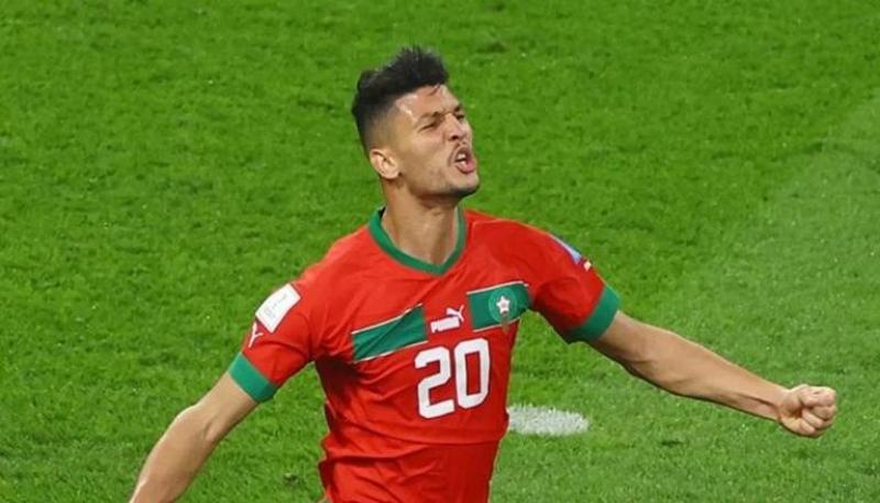مصير مجهول يلاحق المغربي أشرف داري مع الأهلي المصري.. رغم العروض الخليجية