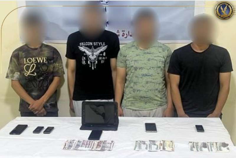 القبض على عصابة تنتحل صفة موظفي بنوك للاستيلاء على أموال المواطنين بالمنيا