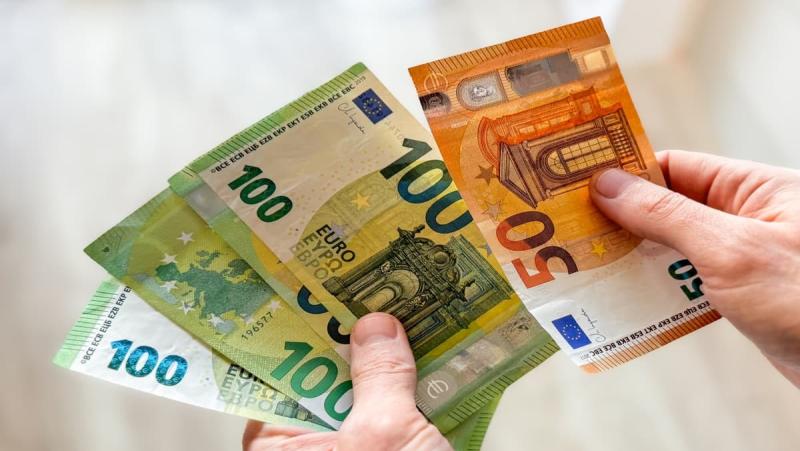ارتفاع العملة الأوروبية.. سعر اليورو اليوم الأحد 27 يوليو 2025 في البنوك