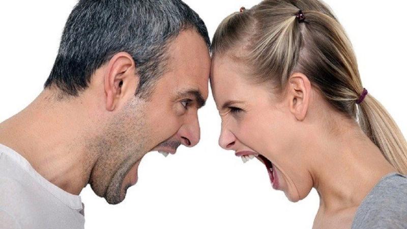 هشام  يتهم طليقته وابن خالته بتلفيق قضية مخدرات له ويطالب بالتحقيق: ”جردوني من كل شيء ورموني في الشارع