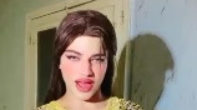القبض على ياسمين  في حملة أمنية وكشف هويتها الحقيقية ياسر محمود وإيداعه سجن الرجال