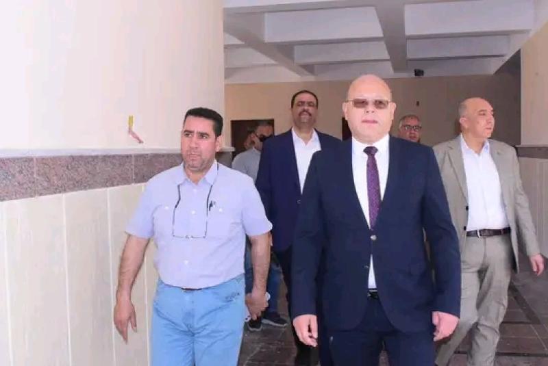«النعماني» يتفقد آخر تجهيزات مبني جامعة سوهاج الأهلية. استعدادًا لبدء الدراسة بالعام الجامعى الجديد