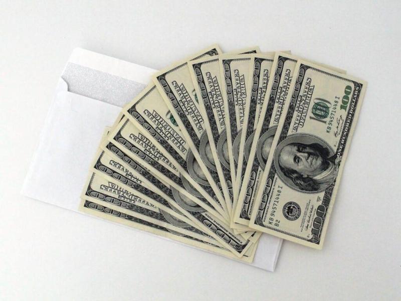 سعر الدولار اليوم الإثنين 25 أغسطس 2025 بمستهل التعاملات.. الأخضر متأرجح
