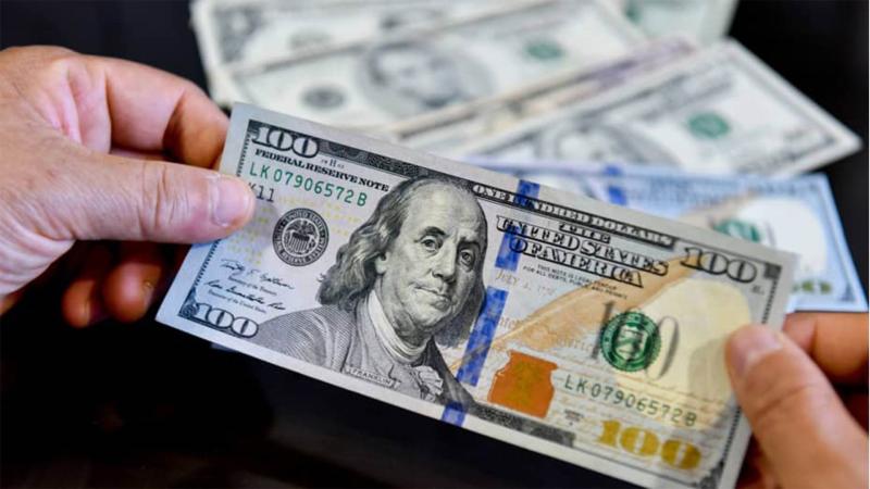 سعر الدولار اليوم الأحد 31 أغسطس 2025 بمستهل التعاملات.. الأخضر متأرجح
