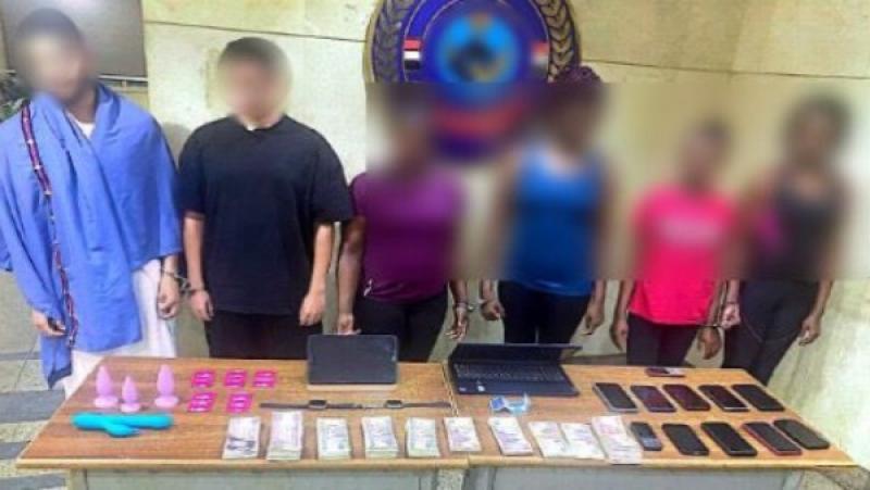 فضيحة في قلب القاهرة.. ضبط نادٍ صحي تديره سيدات أجنبيات للأعمال المنافية
